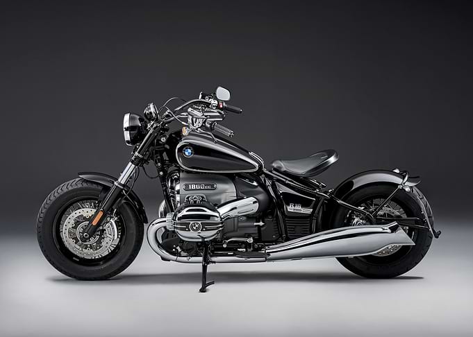 BMW R 18 B Cruiser Motorcycle