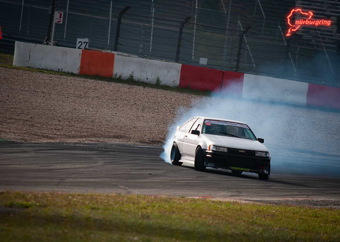 Drifting Toyota AE86 at the Nürburgring