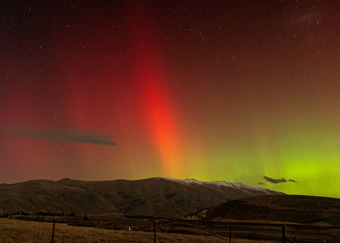 Aurora Australis over Mountains