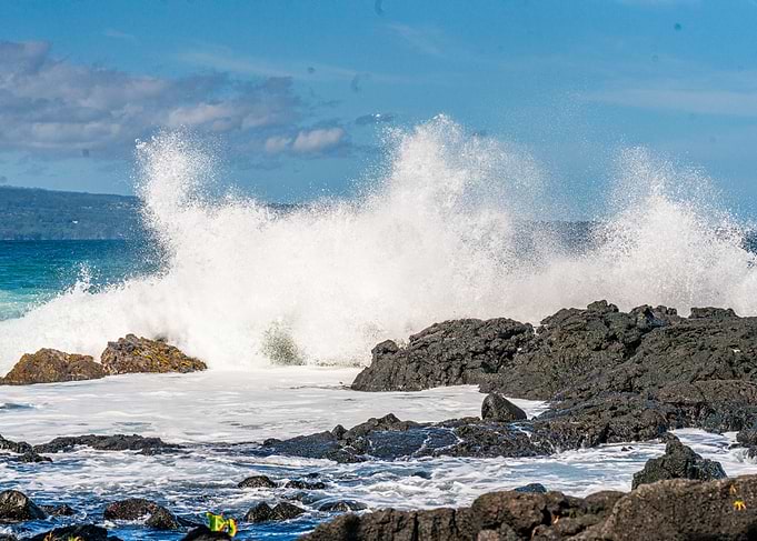 Ocean Waves Crashing on Rocks