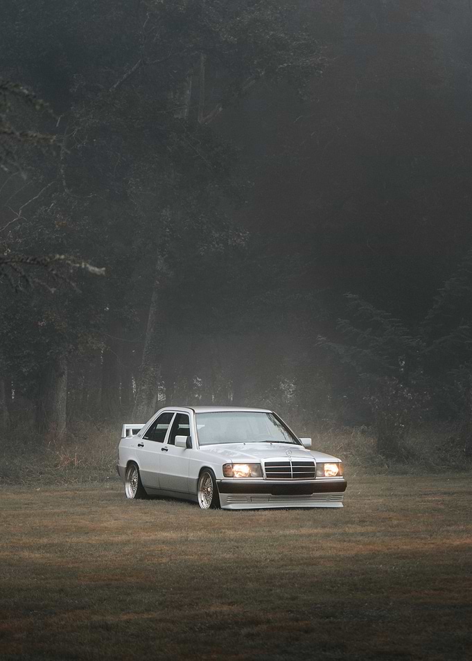 White Mercedes 190E