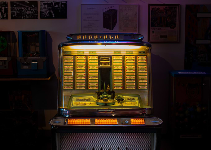Vintage Rock-Ola Jukebox