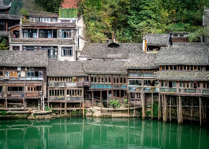 Waterfront Houses in China