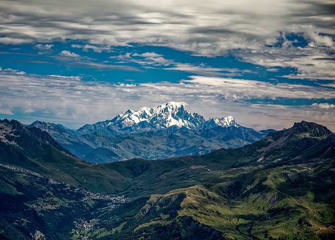 Snowy Mountain Range Mont Blanc