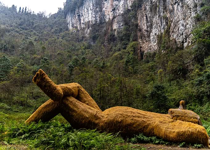Relaxing in Wulong Karst