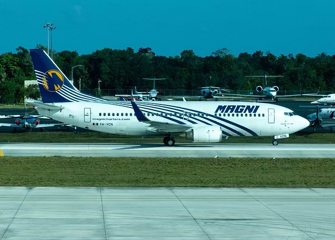 Magni Charters Boeing 737