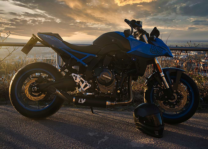 Suzuki GSX-8S