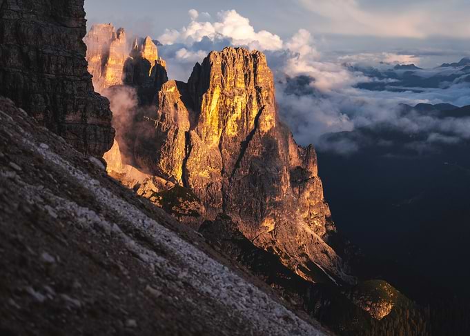 Golden Mountain Peaks