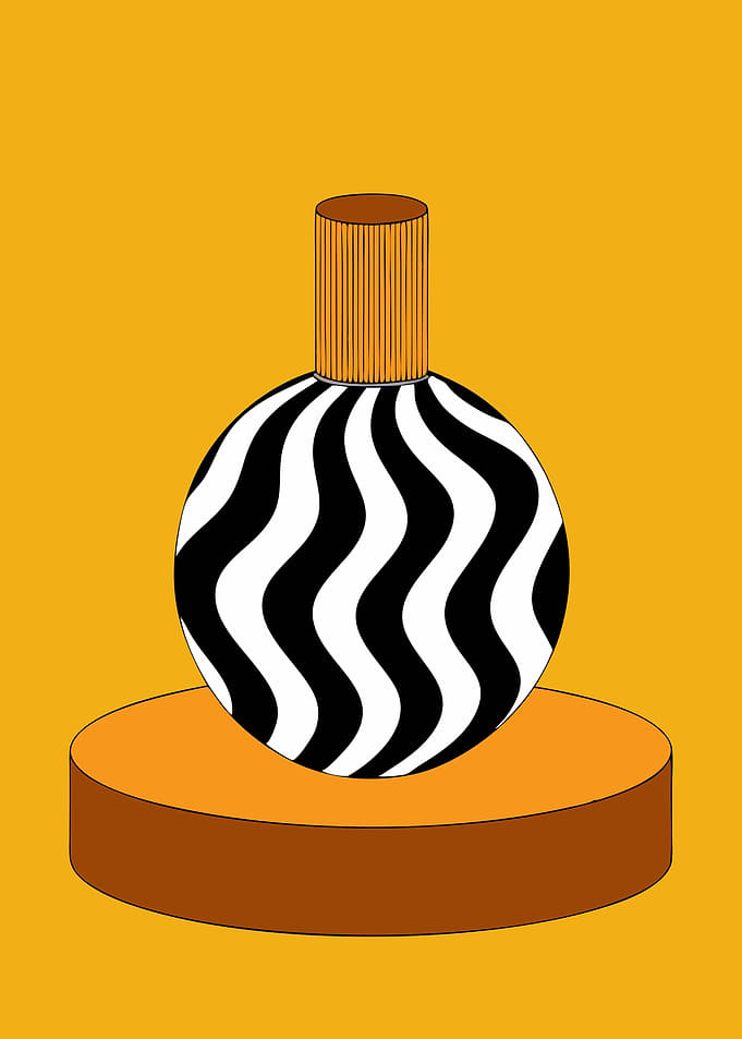 Bold Black and White Vase with Wavy Pattern on Golden Background