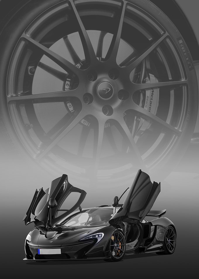 Black McLaren P1