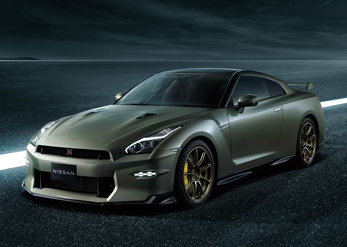 Nissan GT-R