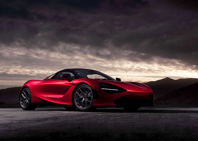 Red McLaren 720S