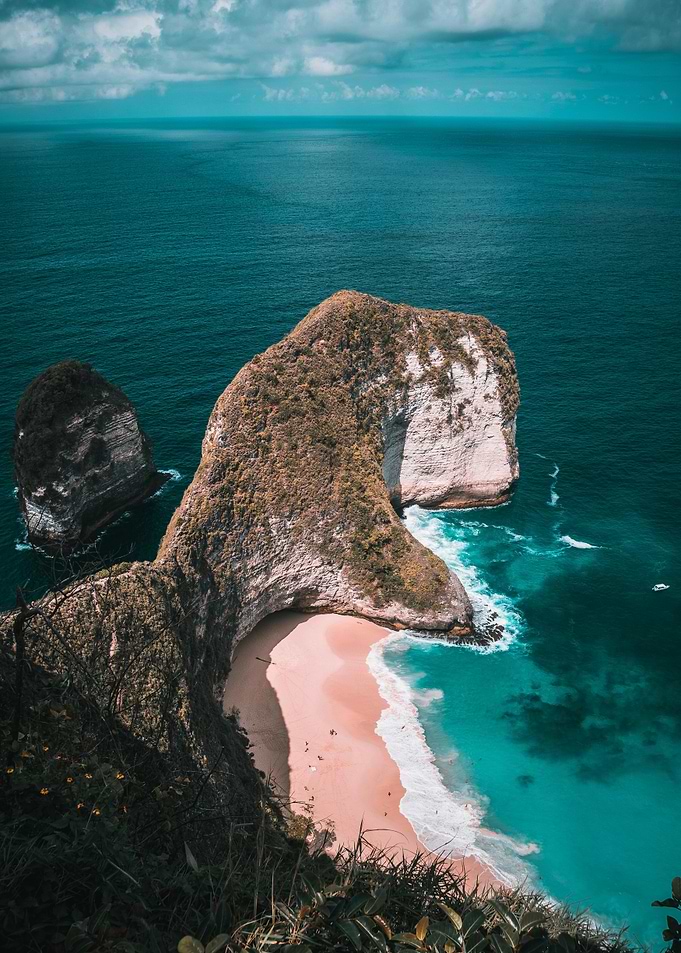 Paradise Cove at Kelingking Beach