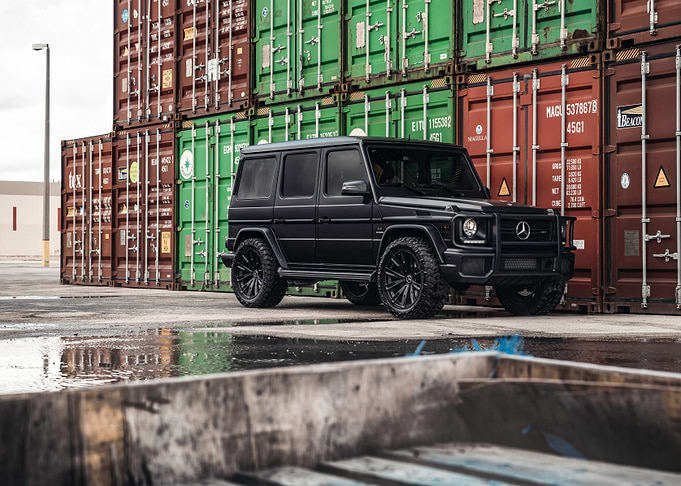 Black Mercedes G-Wagon