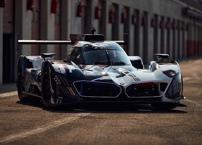 BMW M Hybrid V8 Race Car