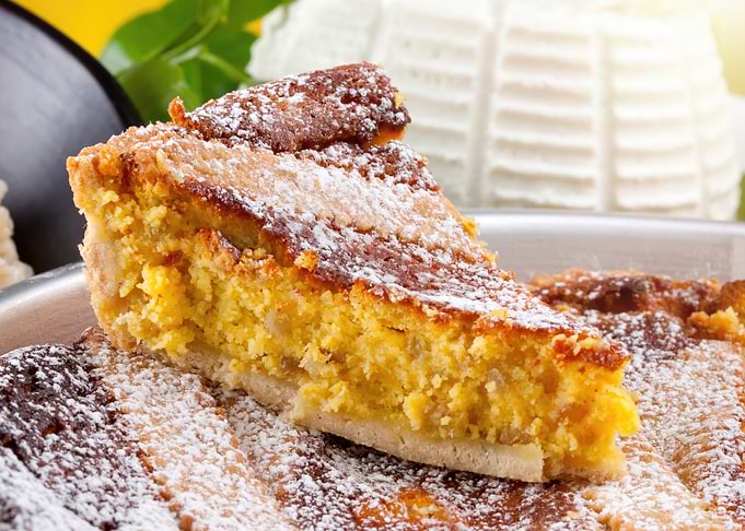 Italian Pastry with Powdered Sugar