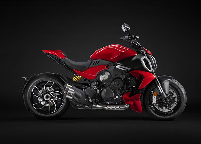 Red Ducati Streetfighter V4