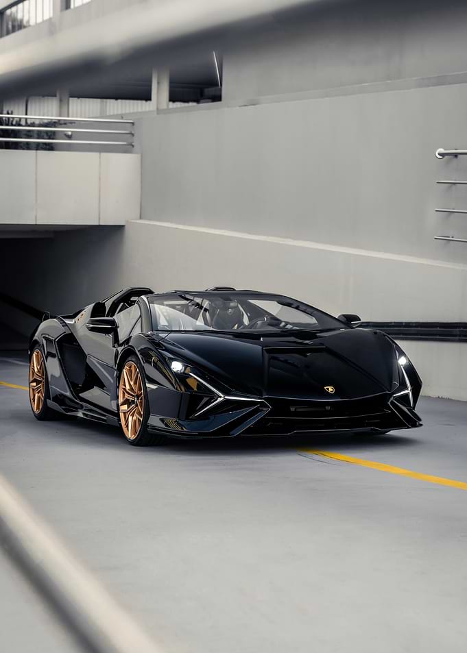 Black Lamborghini Aventador