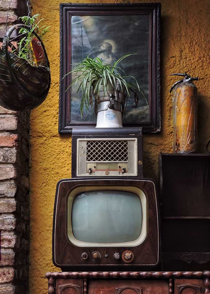 Vintage TV and Radio