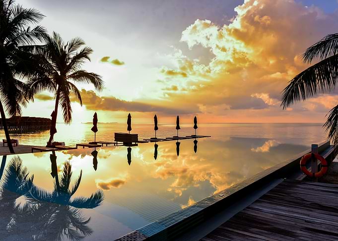 Tropical Sunset Pool