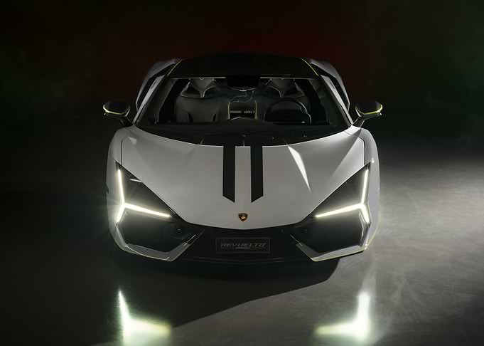 Lamborghini Revuelto