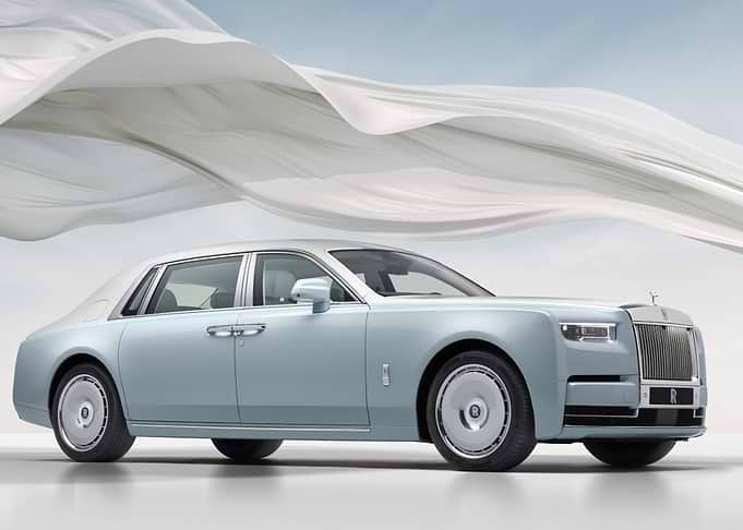 Rolls Royce Phantom Luxury Sedan