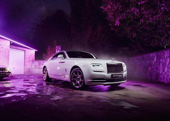White Rolls Royce Wraith