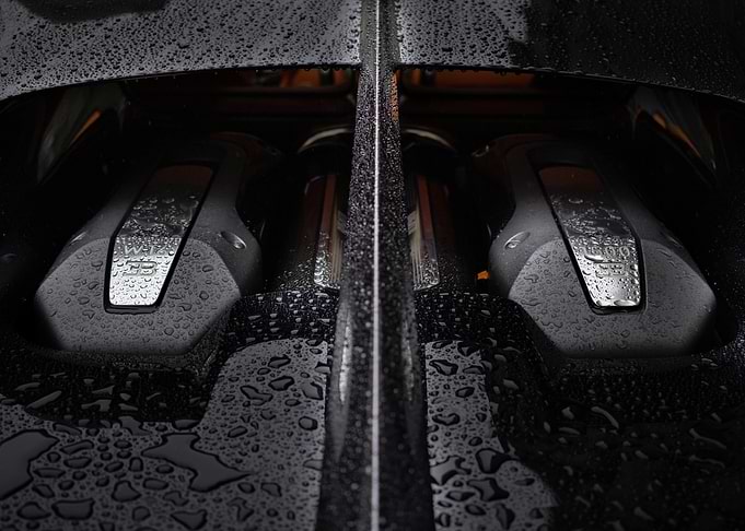 W16 Close UP