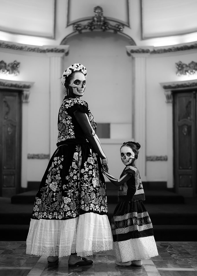 Day of the Dead Mother and Daughter