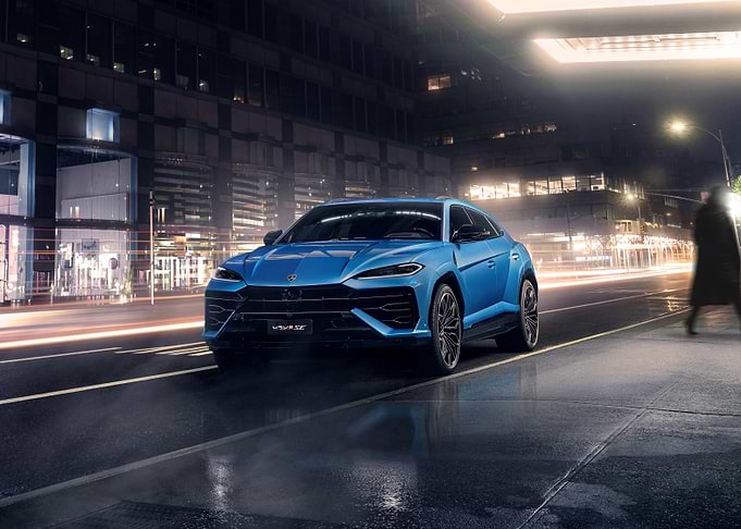 Lamborghini Urus Blue