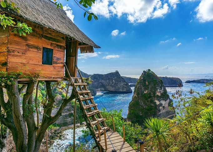 Treehouse with Ocean View