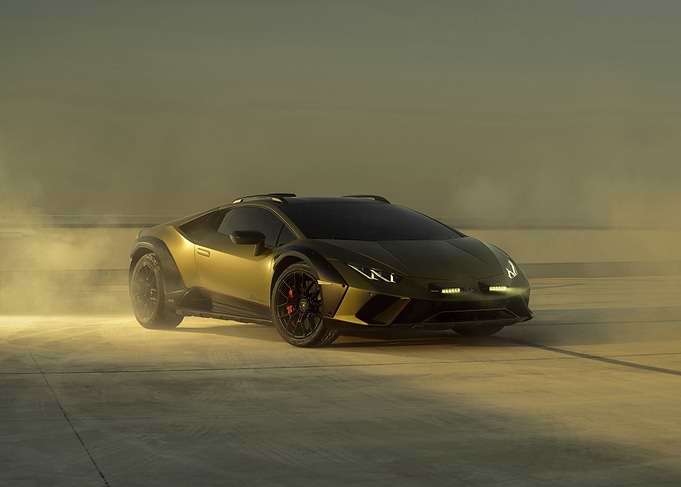 Gold Lamborghini Huracan