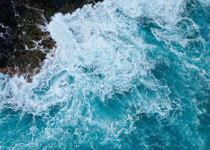 Ocean Waves Crashing