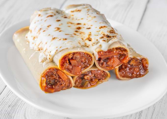 Cannelloni with Meat Sauce