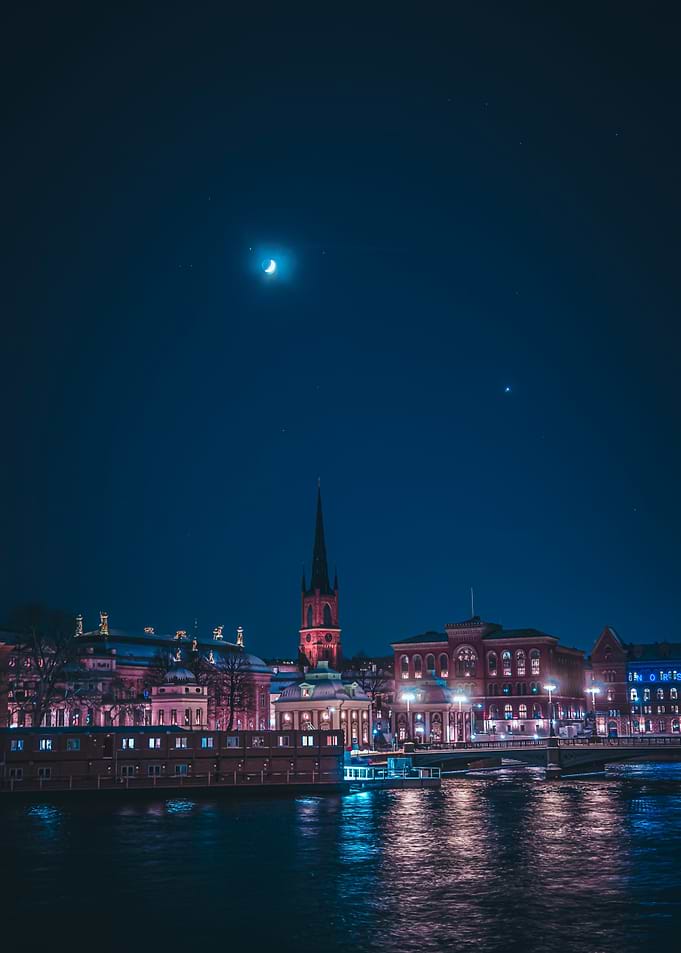 Swedish Crescent Moon