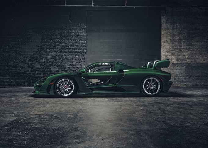 Green McLaren Speedtail