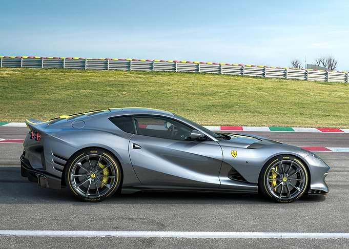 Ferrari 812 Competizione