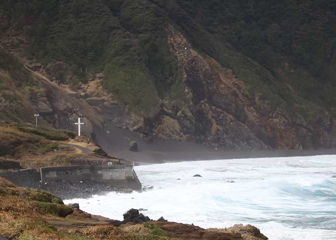 Coastal Cross and Waves