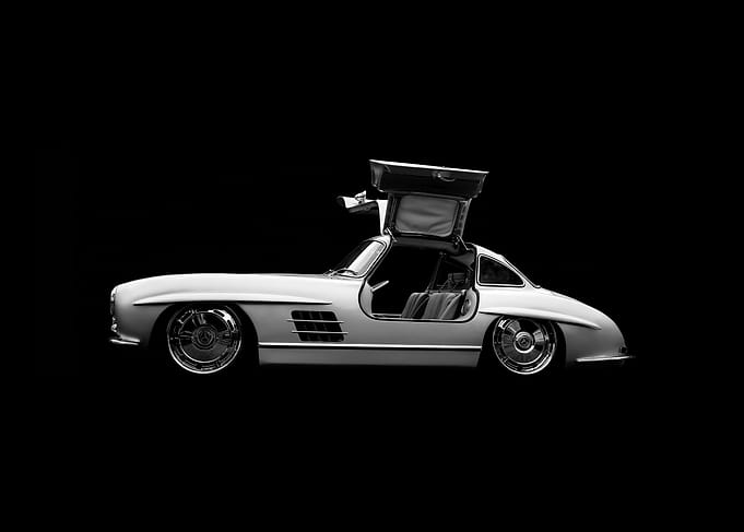 Silver Mercedes 300SL Gullwing