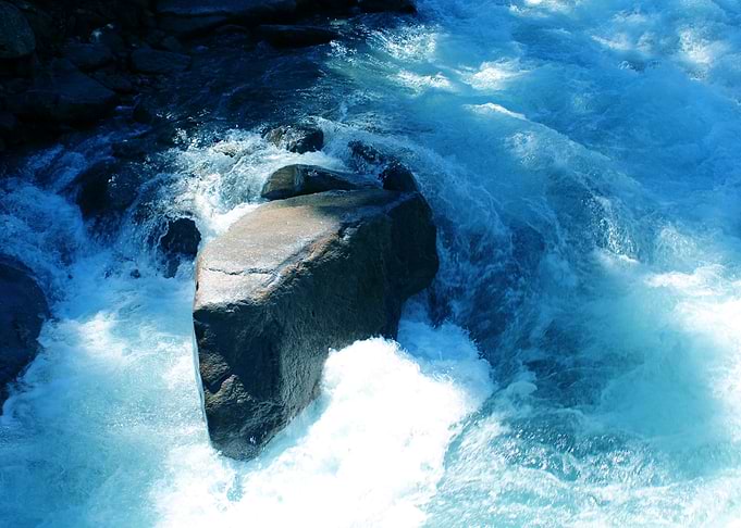 Blue water rush