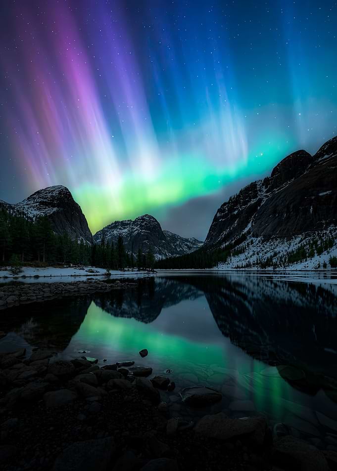 Aurora’s Mirror – Turquoise Night Over Silent Alpine Lake
