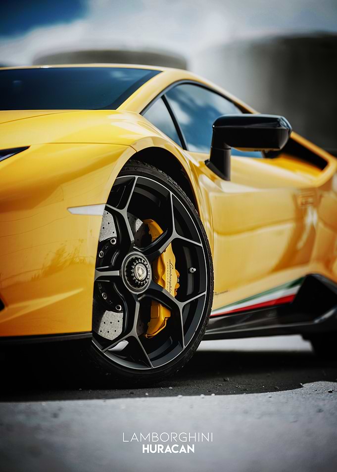 Lamborghini Huracan close-up
