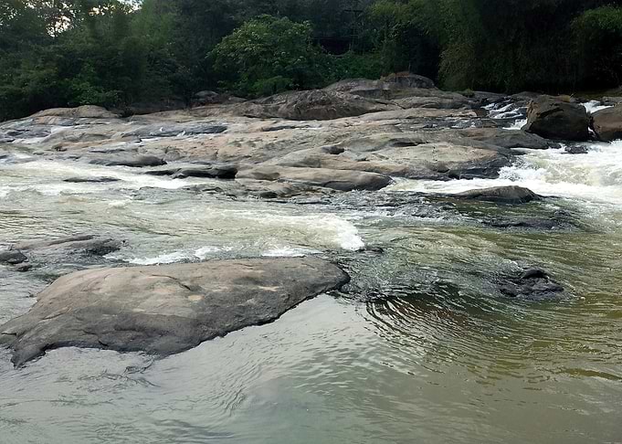 Rocky River Landscape Q1