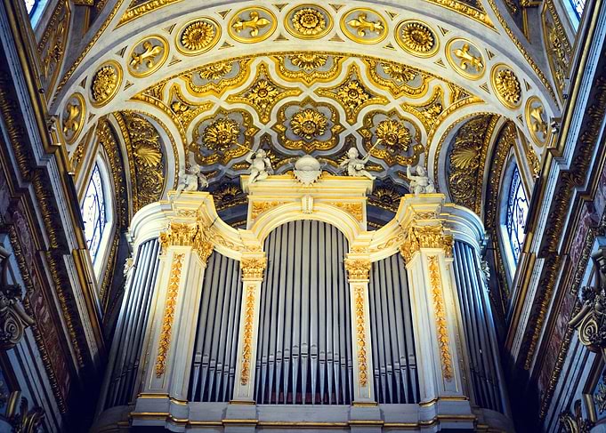 Pipe Organ