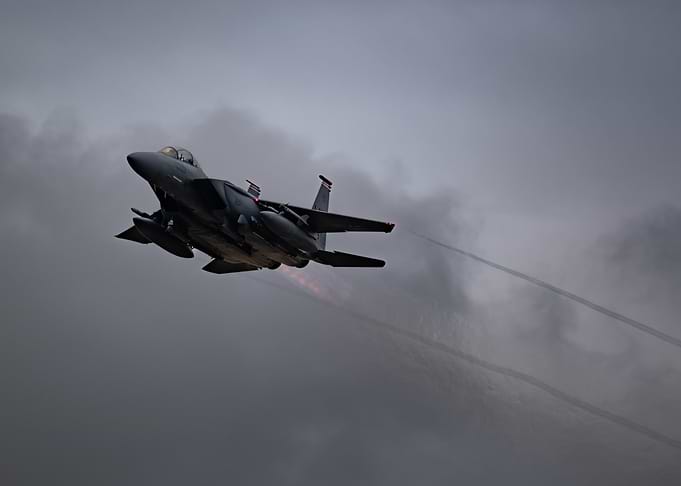 F-15 Eagle - Send it
