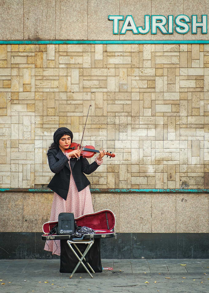 Persian Girl playing violin at Tajrish station