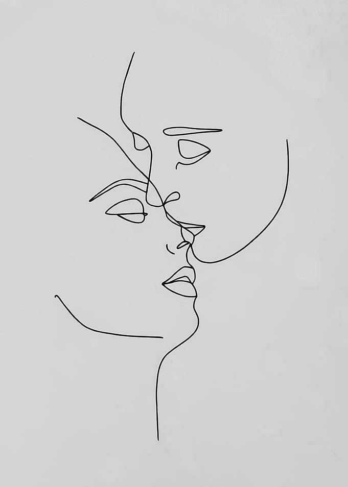 Minimalist Line Art: Couple Kissing