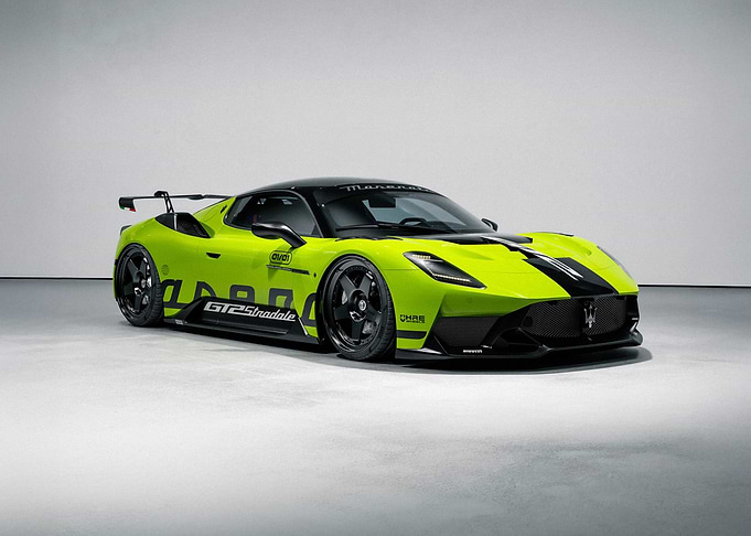 Lime Green Maserati MC20 GT2 Stradale