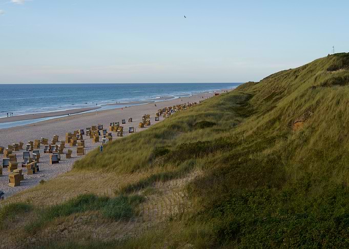 Westerland, Sylt - Dunes and beach chairs