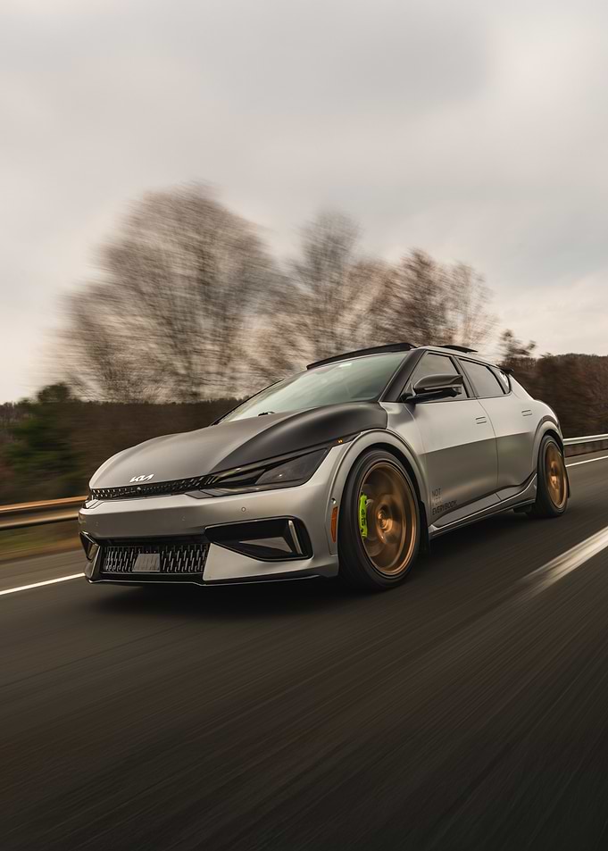 KIA EV6 Highway Roller